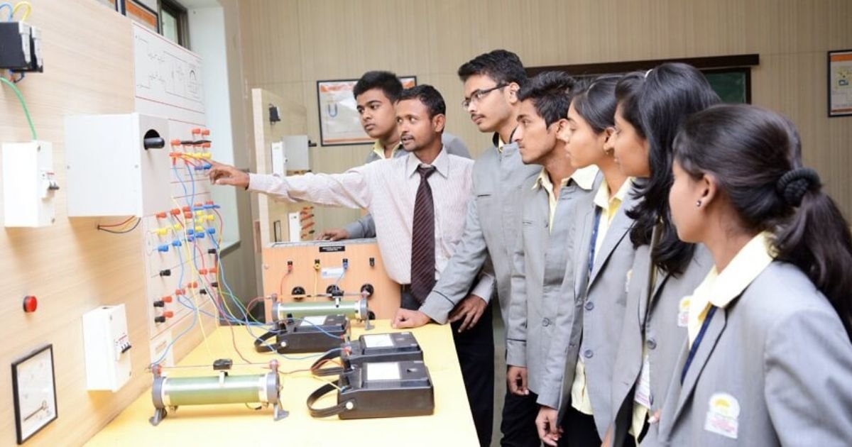 Polytechnic Karne Me Kitna Paisa Lagta Hai